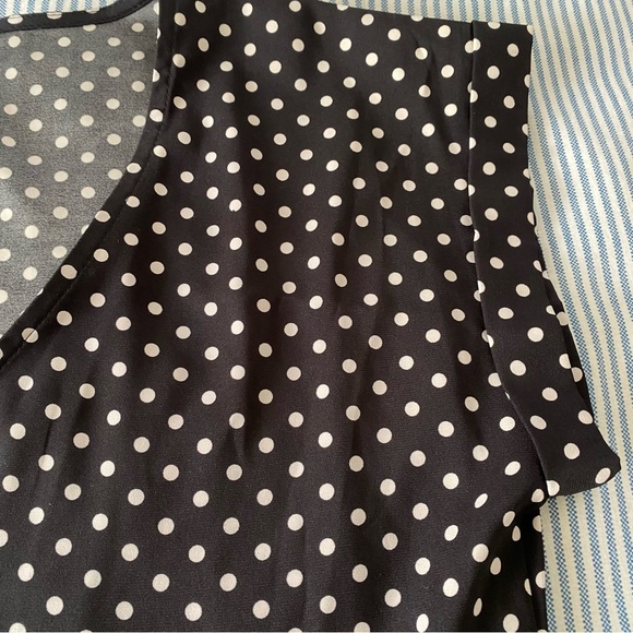 Express Cap Sleeve Top - Picture 5 of 5